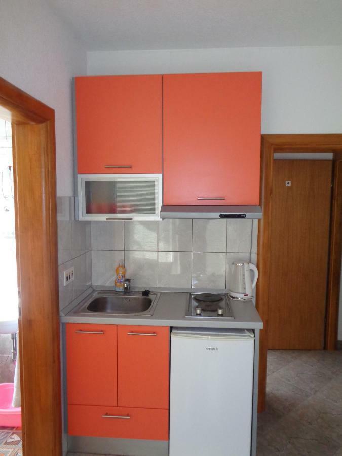 לוקבה Apartments Rados מראה חיצוני תמונה