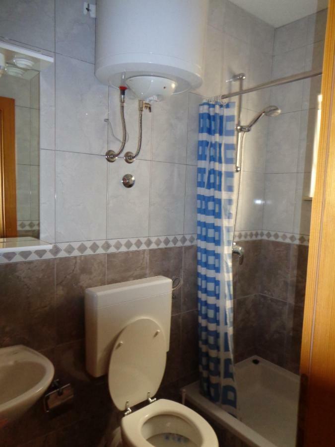 לוקבה Apartments Rados מראה חיצוני תמונה