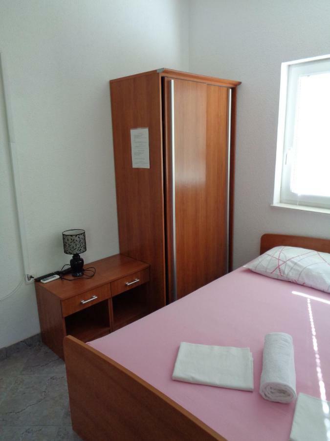 לוקבה Apartments Rados מראה חיצוני תמונה